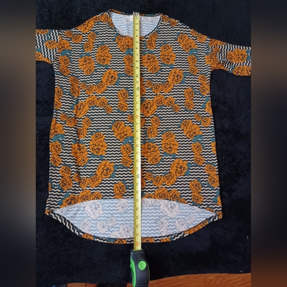 🤍 EUC LuLaRoe Irma Tunic Top Size XS - Picture 4 of 5